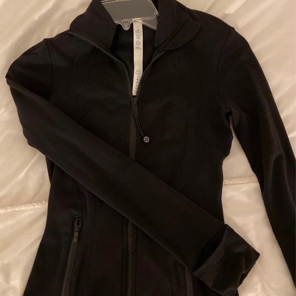 LULULEMON Define Jacket - Picture 6 of 8